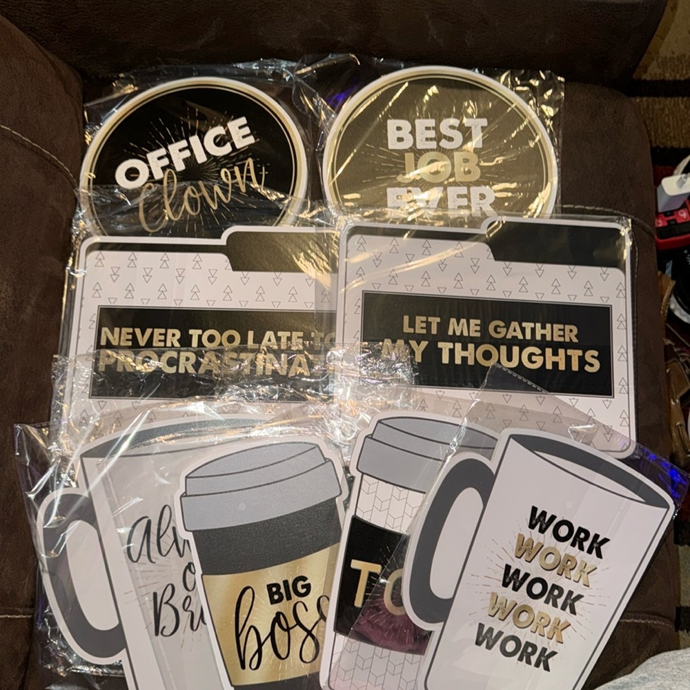 Set of 8 Luxe Props‎